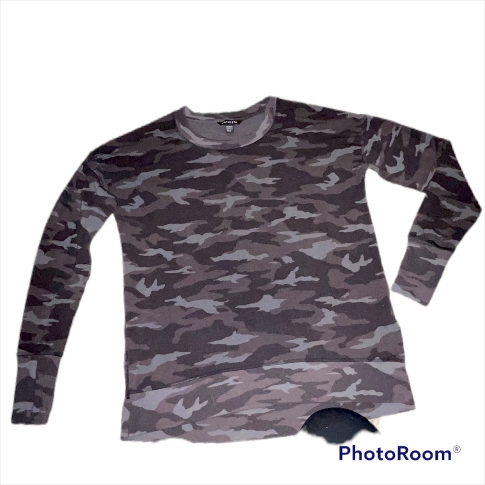 Athleta coaster lux sweater size M